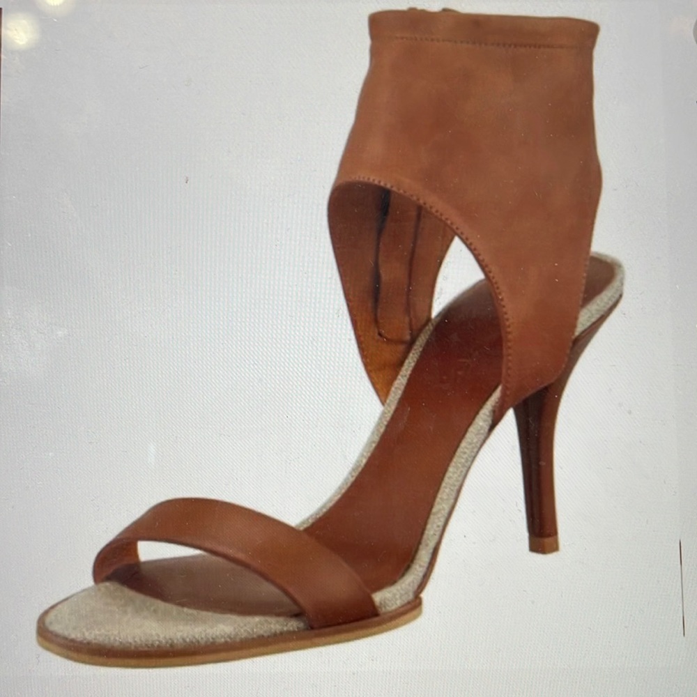 Vince Adria Ankle-Cuff Leather Sandal, Luggage Size 8
